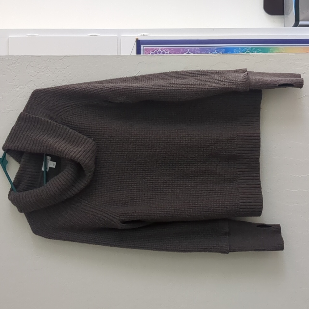 Market & Spruce Sweater